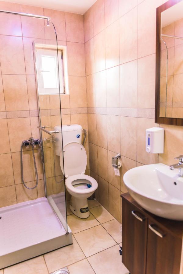 Guest House Vila Salute Ниш Экстерьер фото